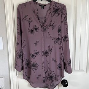 Sz Small button up tunic length top